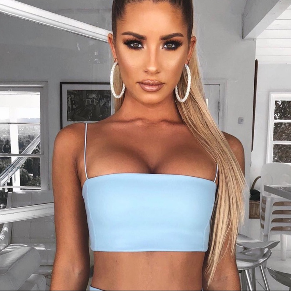 Kiki Crop Top - Baby Blue